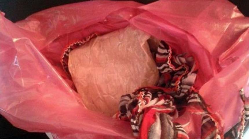 Polisin Ş&uuml;phelendiği Kişinin &Uuml;zerinden 720 Gram Eroin &Ccedil;ıktı