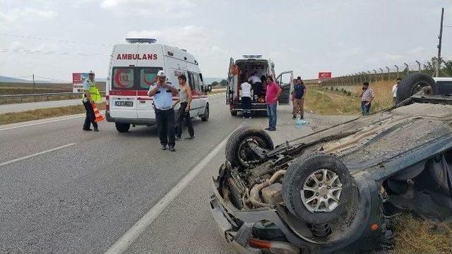 Çorum’da Otomobil Takla Attı: 4 Yaralı