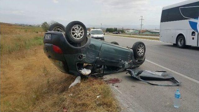 Çorum’da Otomobil Takla Attı: 4 Yaralı