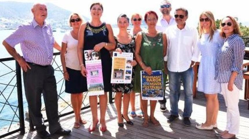 Antik Tiyatro'da Venedik Karnavalı R&uuml;zgarı Esecek