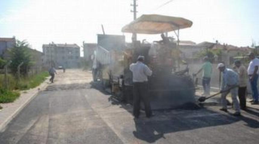 Bolvadin&rsquo;de Asfaltlama &Ccedil;alışmaları Devam Ediyor