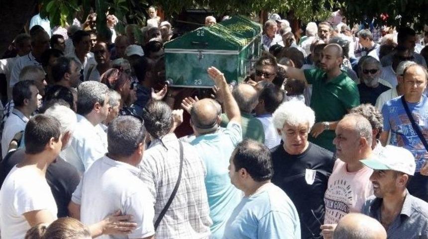 Gazeteci Gezer, Son Yolculuğuna Uğurlandı