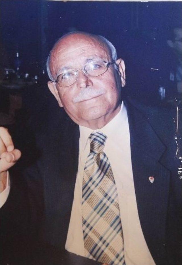 Gazeteci Gezer, Son Yolculuğuna Uğurlandı 1