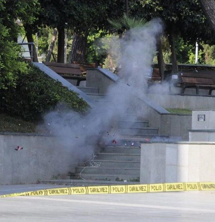 Turistler Şüpheli Paketin Patlatılmasını Film İzler Gibi İzledi G4