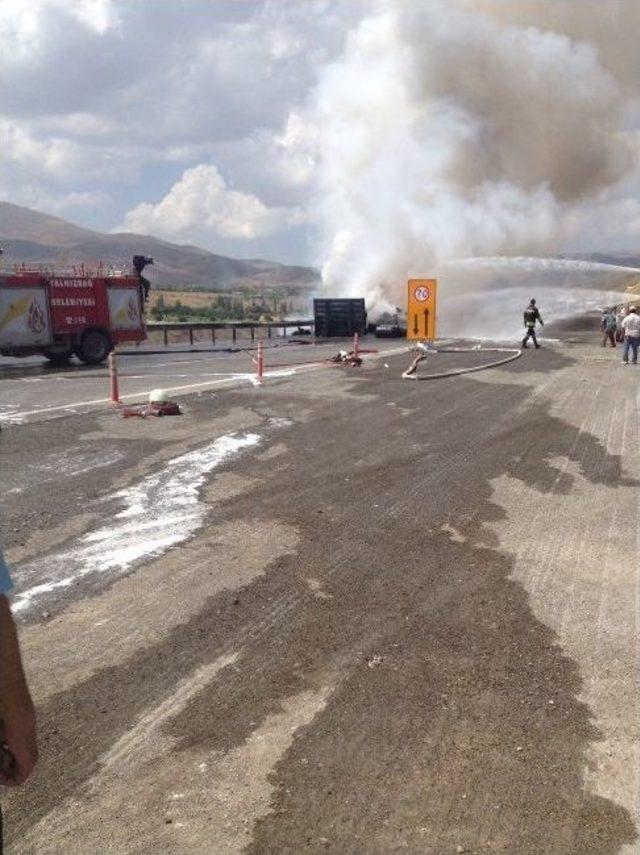 Kimyasal Yağ Yüklü Tır Alev Alev Yandı 2