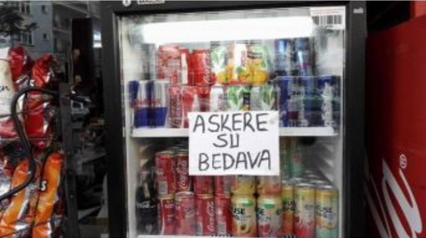 Ter&ouml;re Tepki İ&ccedil;in Askere Suyu Bedava Yaptı