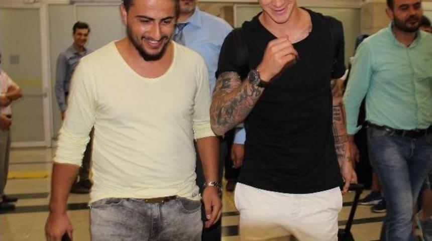 Holmen, Konya&rsquo;da Meşalelerle Karşılandı