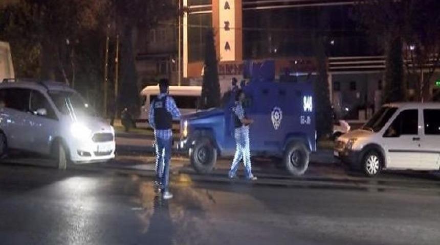 Mahmutbey Gişelerinde Silah Sesleri - 1