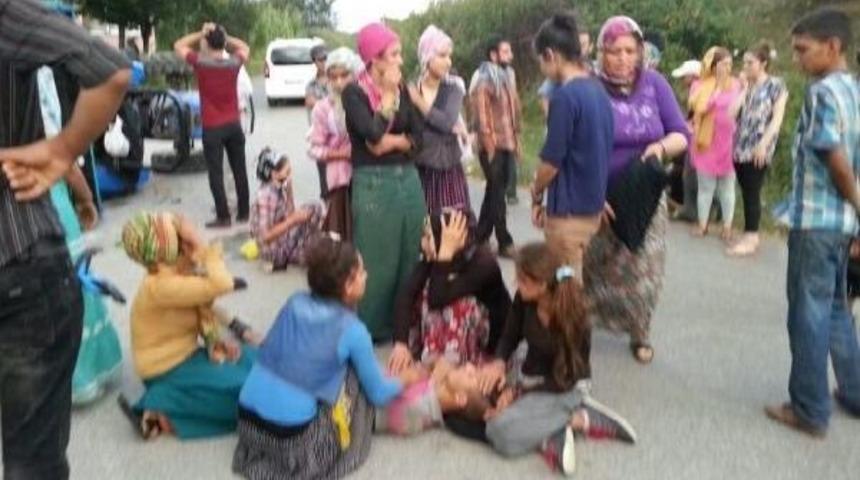 Fındık Bah&ccedil;esinden D&ouml;nen Trakt&ouml;r Devrildi: 18 Kadın Iş&ccedil;i Yaralandı