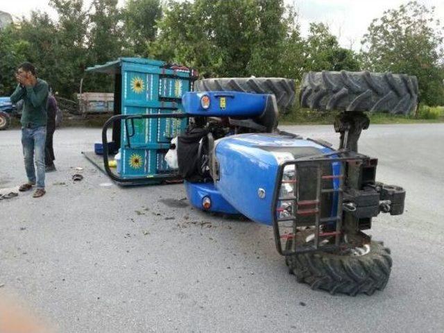 Fındık Bahçesinden Dönen Traktör Devrildi: 18 Kadın Işçi Yaralandı