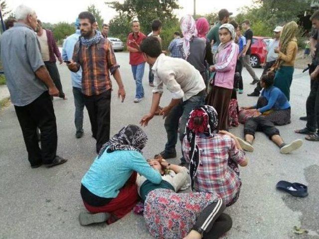 Fındık Bahçesinden Dönen Traktör Devrildi: 18 Kadın Işçi Yaralandı