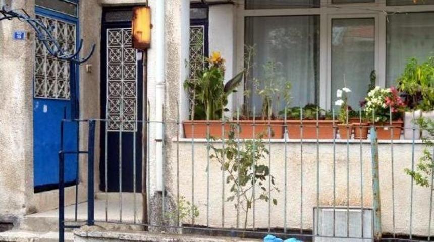 Kendisini D&ouml;ven Kocasını &Ouml;ld&uuml;ren Kadını Mahkeme Serbest Bıraktı