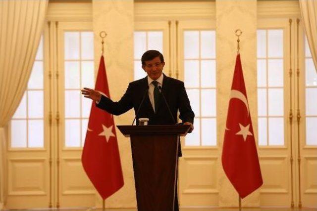 Davutoğlu: Hepimizin Teyakkuz Halinde Olması Gereken Şey Kardeşi Kardeşe Kırdırmak Isteyenler Olabilir