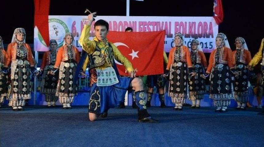 Erguvan Halk Dansları Ekibi Bosna&rsquo;yı Salladı