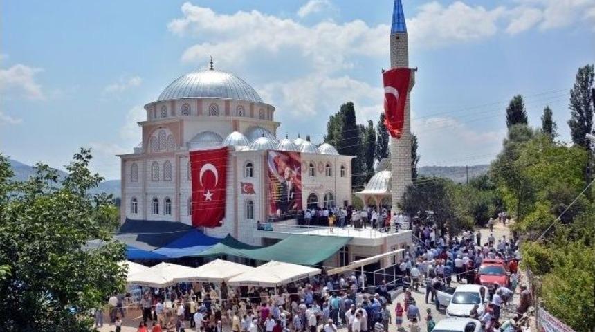 Şehit Askerin Adı Camide Yaşayacak