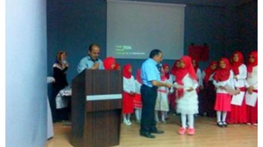 Keles&rsquo;te 2 Bin Kişi Yaz Kur&rsquo;an Kursunu Tamamladı