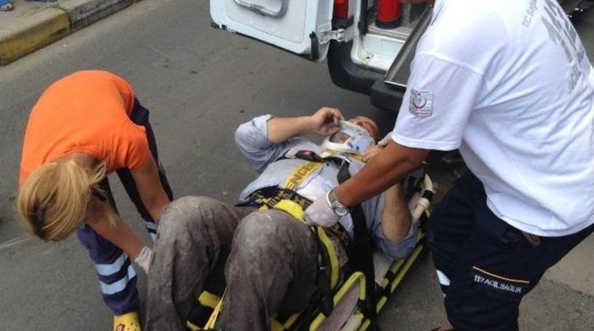 Merdivenden D&uuml;şen Boya Ustası Yaralandı