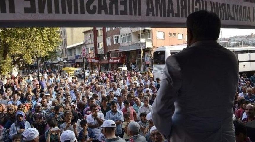 Hacı Adayları G&ouml;zyaşları İ&ccedil;inde Kutsal Topraklara Uğurlandı