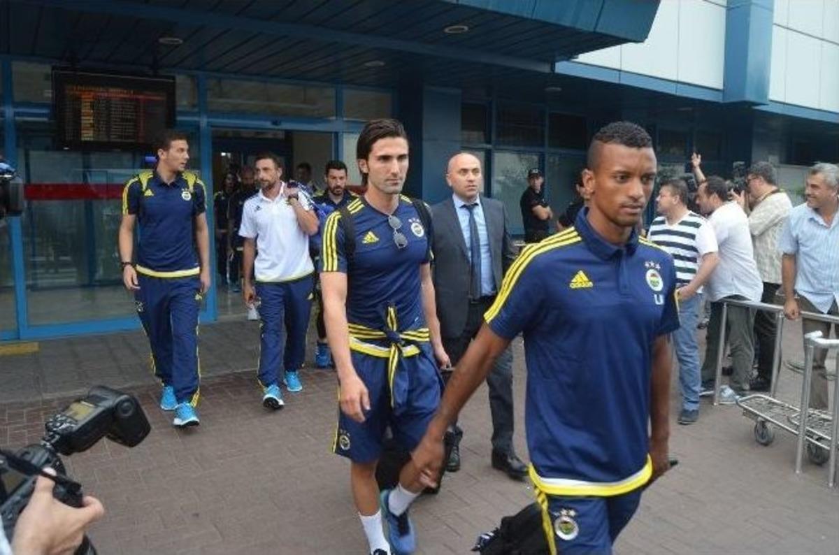 Fenerbah&ccedil;e Kafilesi Trabzon&rsquo;a İndi