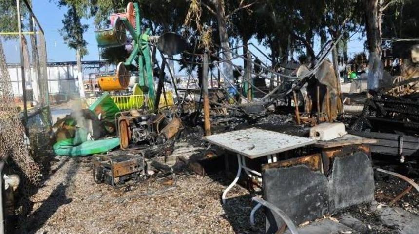 Didim'deki Lunapark Harabeye D&ouml;nd&uuml;