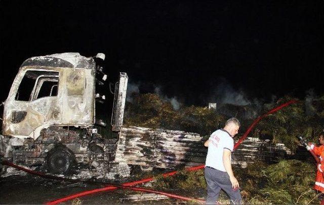 Iğdır’da Pkk’lılar Ot Balyası Yüklü Tır’ı Ateşe Verdi