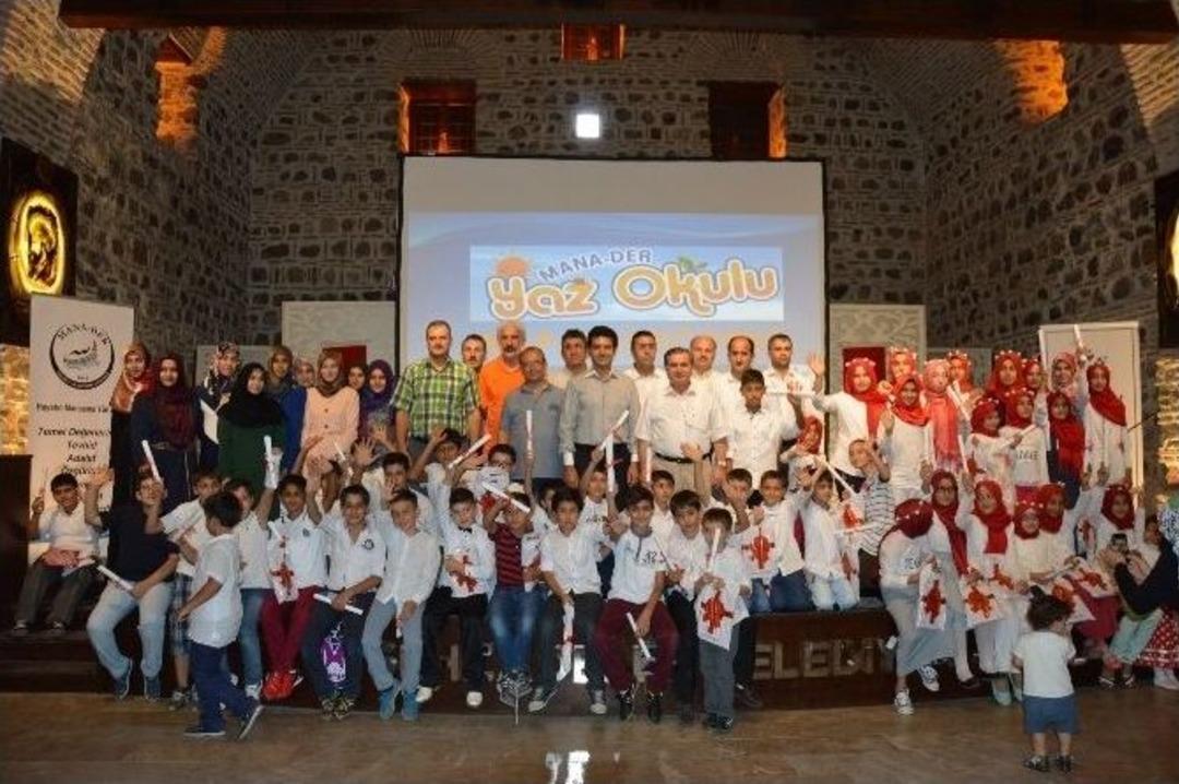 Mana-der&rsquo;in Yaz Okulu Sona Erdi