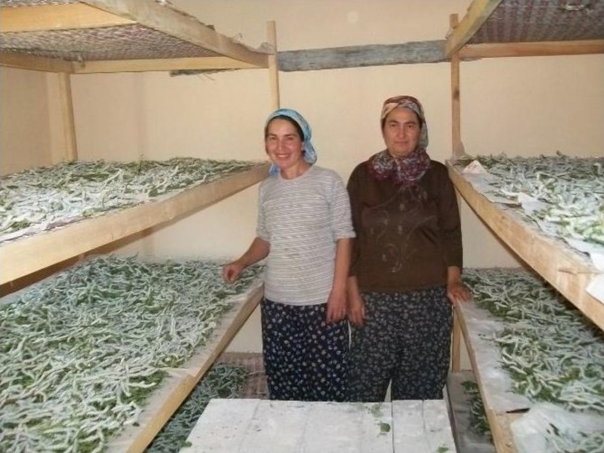 Evlerinde B&ouml;cek Yetiştirerek 5 Bin Lira Kazandılar