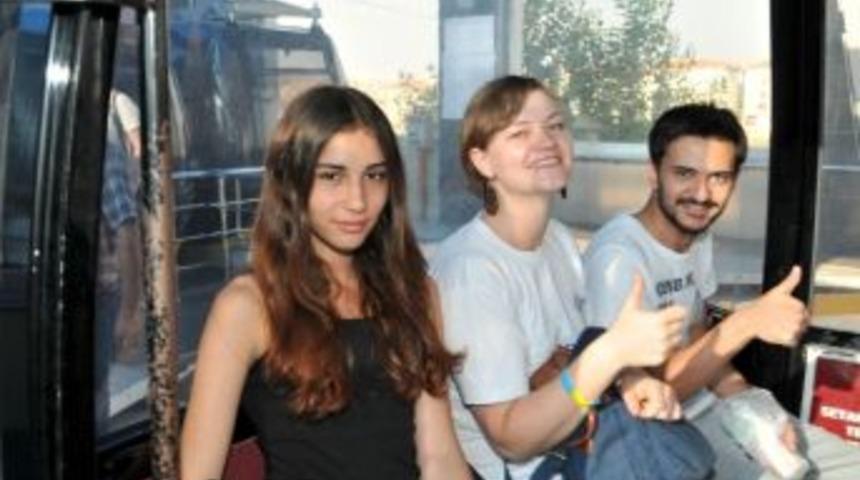 Avrupalı &Ouml;ğrenciler Ke&ccedil;i&ouml;ren&rsquo;i Keşfe &Ccedil;ıktı