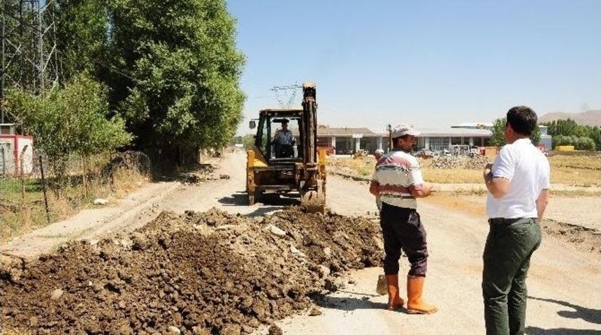 Muş&rsquo;ta Kanalizasyon &Ccedil;alışması