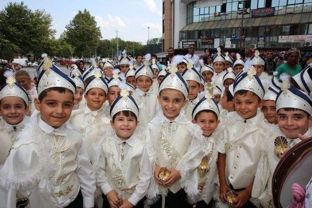 Adapazarı Belediyesi’nden Coşkulu Sünnet Şöleni 1