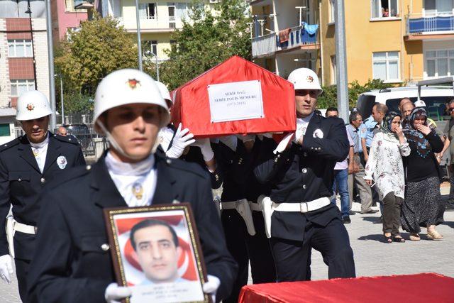 Polis memuru, karakolda boğazı kesilerek öldürüldü (3)