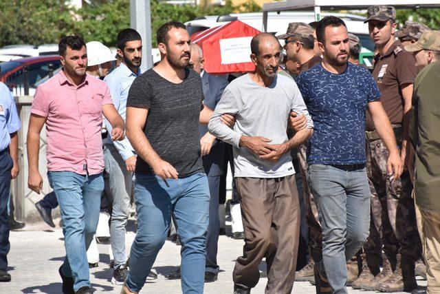 Polis memuru, karakolda boğazı kesilerek öldürüldü (3)