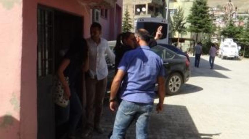 Hakkari Belediyesi Eş Başkanları Tutuklandı