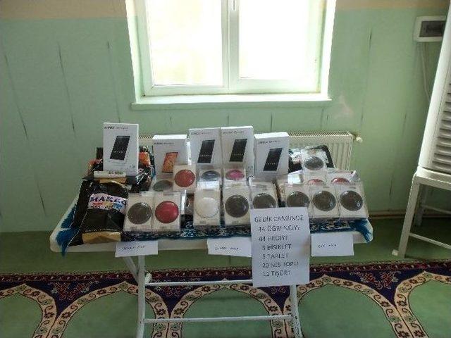 Yeşilyurt Gedik Camii’nde Öğrencilere Bisiklet Hediye Edildi 1