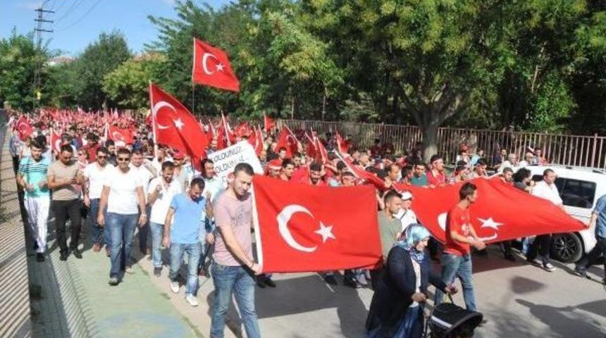 Eskişehir'de 5 Bin Kişi Teröre Tepki Için Yürüdü