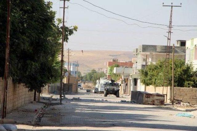 Nusaybin'de Hendek Kapatan Polislere Ateş Açıldı