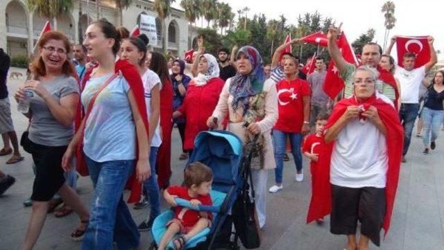 Mersin'de Teröre Tepki Yürüyüşü