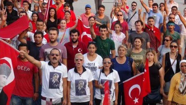 Mersin'de Teröre Tepki Yürüyüşü