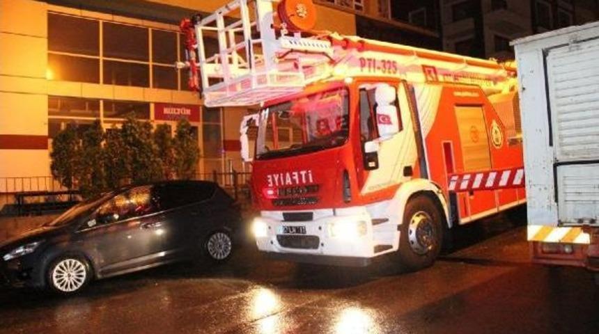 Uykusu Ağır Olan Genci Itfaiye Uyardı