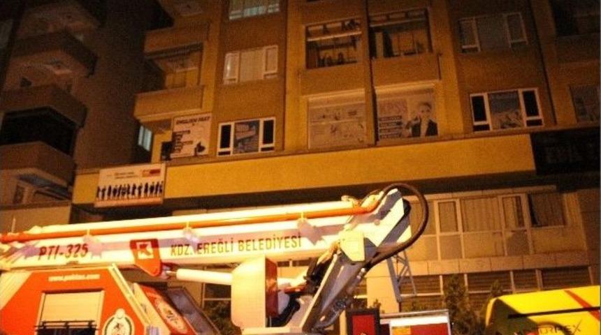 Oğlunu Uyandıramayan Baba Polis Ve İtfaiyeden Yardım İstedi