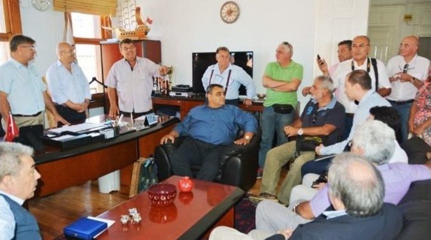 Yunan Heyeti Ayvalık Belediyesini Ziyaret Etti
