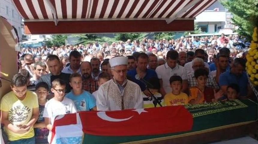 Ameliyat Sonrası Komaya Giren 11 Yaşındaki Muhammet, Yaşam Savaşını Kaybetti