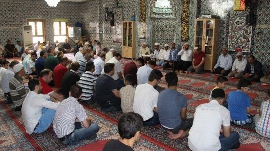 Botan &Ccedil;ay&rsquo;ında Hayatını Kaybedenler İ&ccedil;in Mevlit Okutuldu