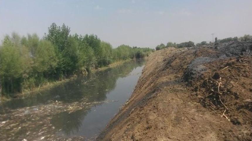 Sandıklı H&uuml;dai Kaplıcalarında Dere Islahı Başladı