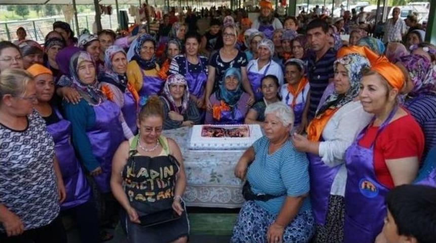 Kadın &Uuml;retici Pazarı Birinci Yılını Kutladı