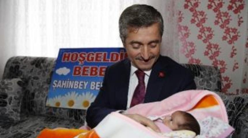 4 Yılda 33 Bin Bebeğe Şahinbey Belediyesi&rsquo;nden Ziyaret