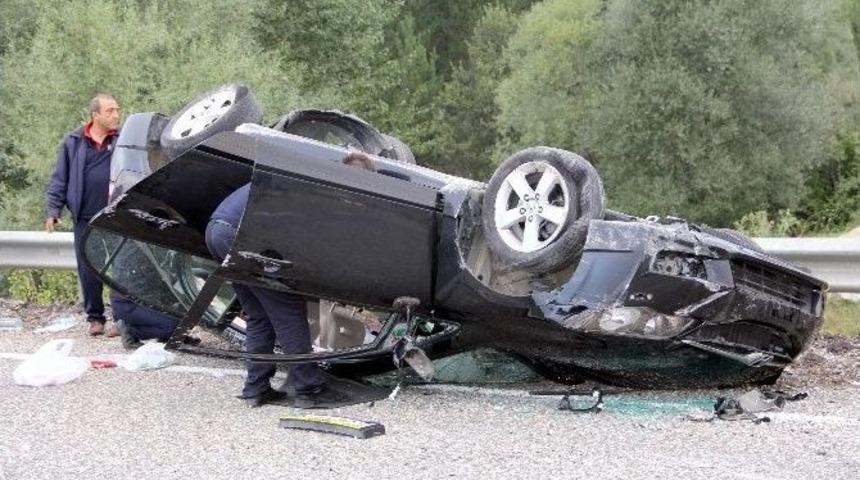 Otomobil Takla Attı: 4 Yaralı