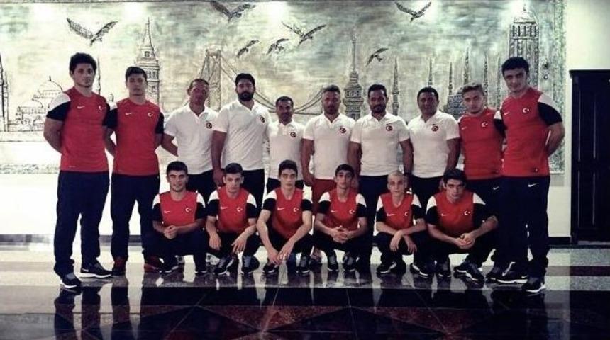 Yıldız Milli G&uuml;reş&ccedil;iler Bosna Hersek&rsquo;te Madalya Peşinde