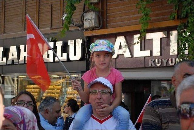Bolvadin&rsquo;de Ter&ouml;re Lanet Y&uuml;r&uuml;y&uuml;ş&uuml; Yapıldı 1