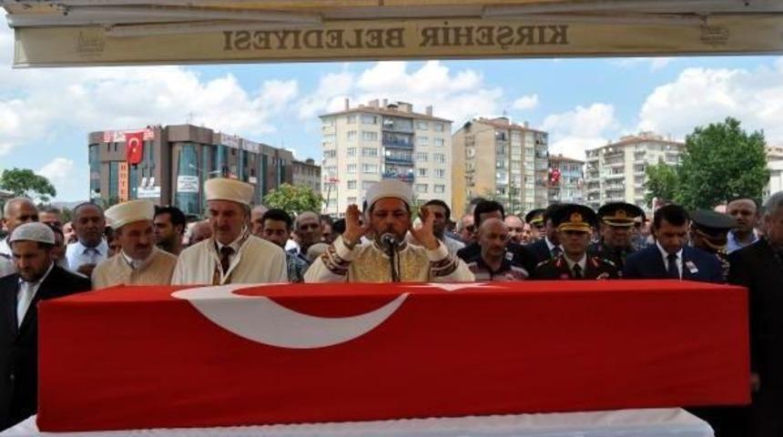 Kırşehir&rsquo;Deki Şehit Cenazesinde Gerginlik (2)